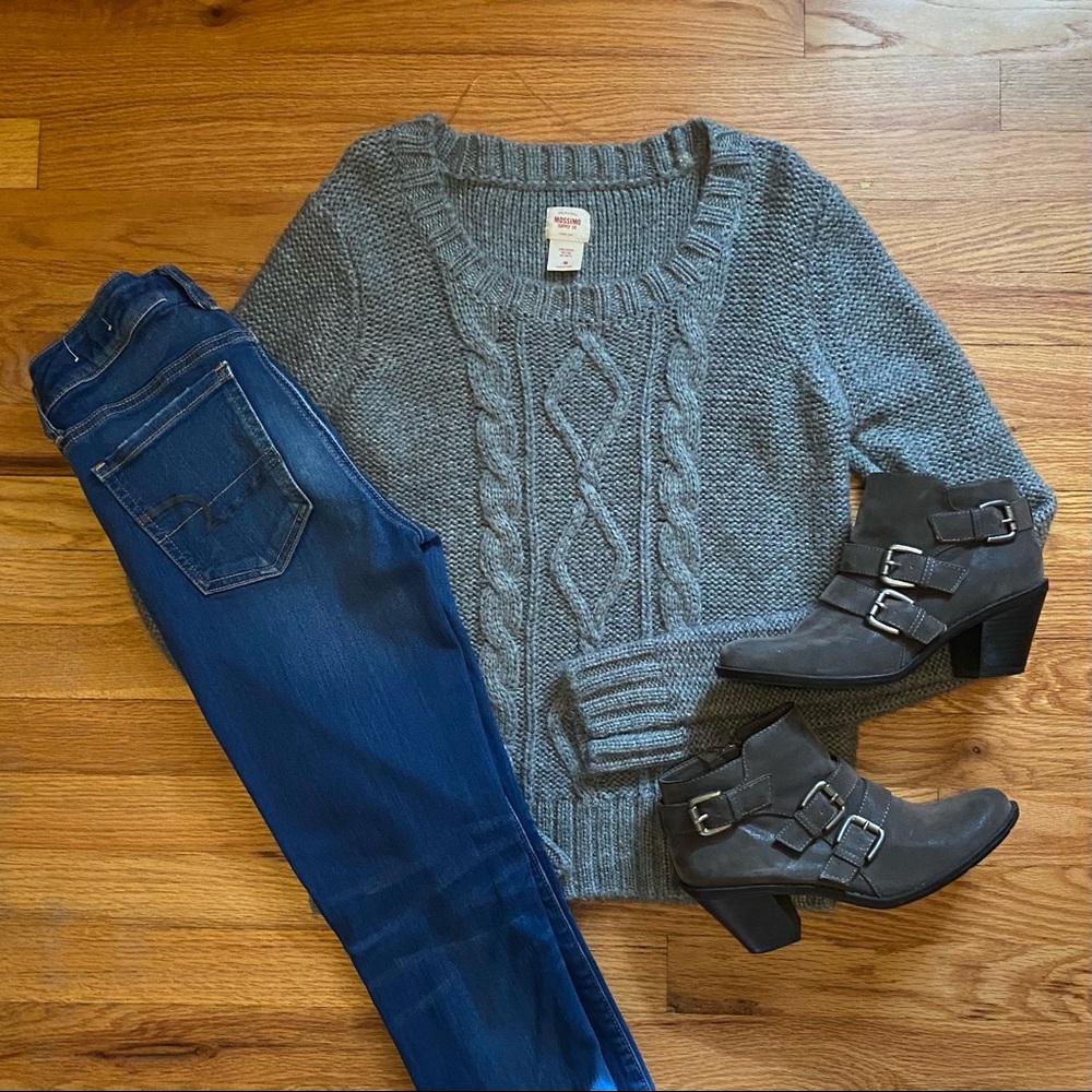 Knit sweater